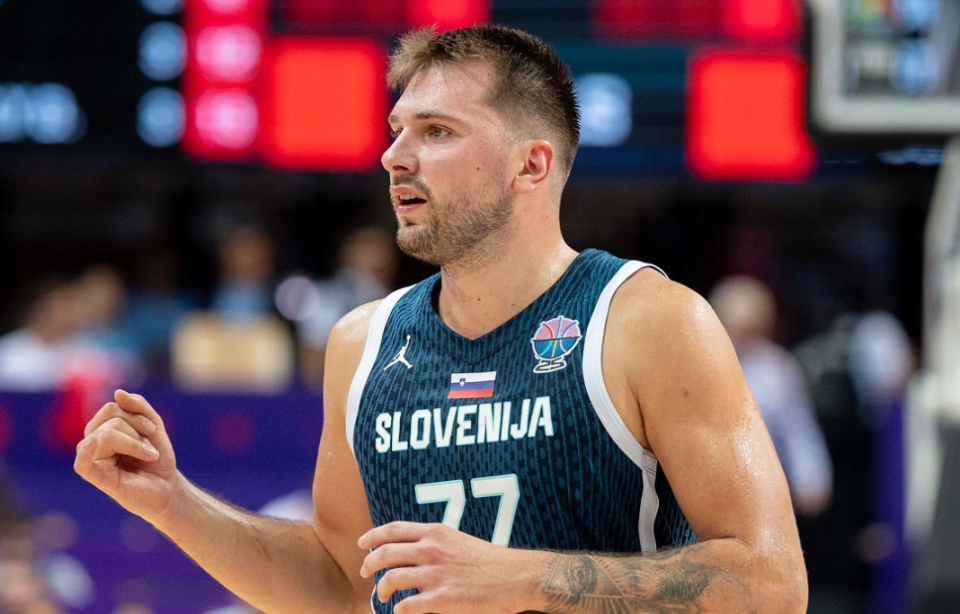 波兰队与法, 取得一场胜, 的法国队