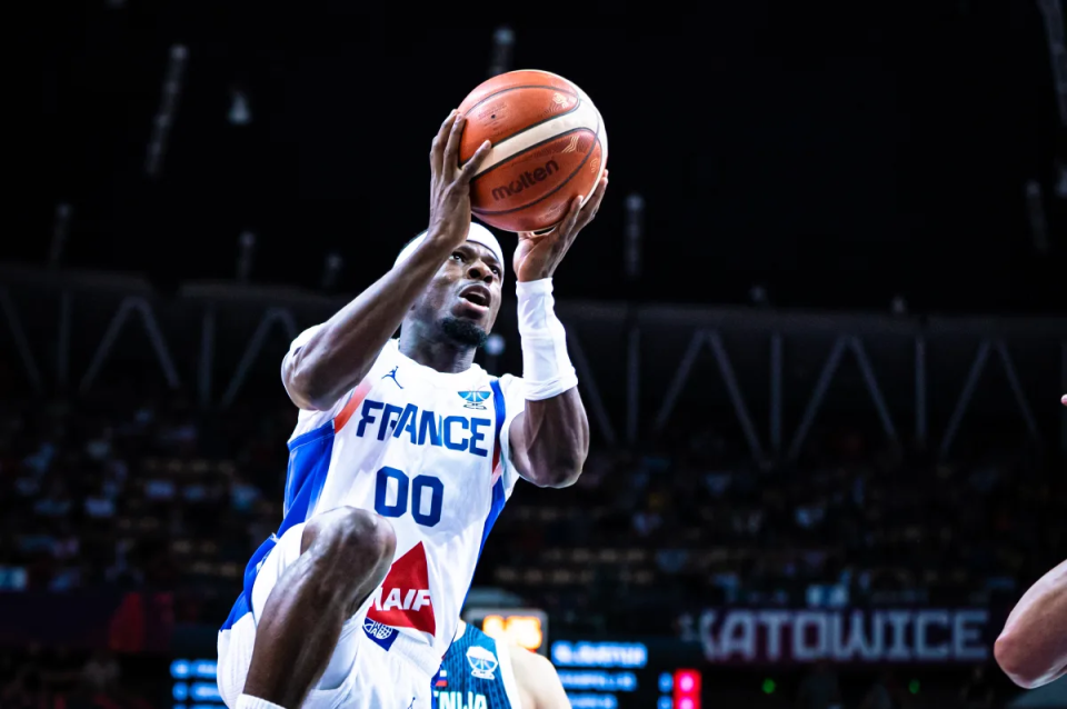 击败格鲁吉, 斯洛文尼亚