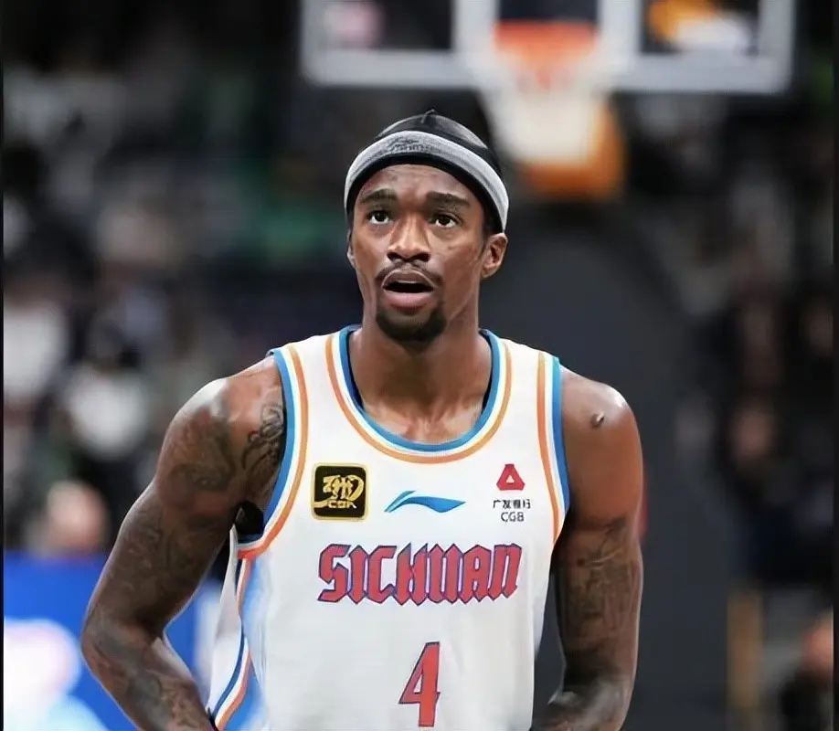 强大外援, 贝弗利 强大外援, 贝弗利