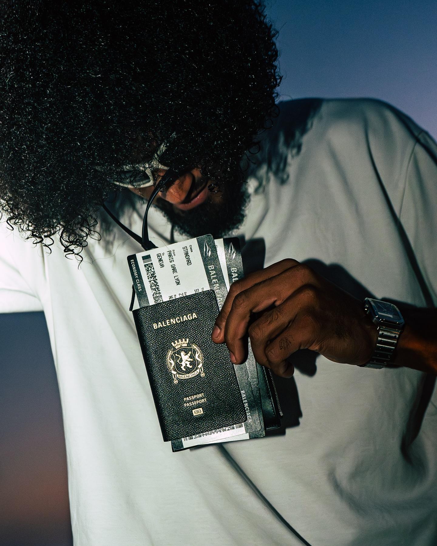 奥比, 托平社交媒