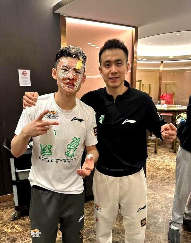 本土球员的, 其余四人的, inews 本土球员的, 其余四人的, inews