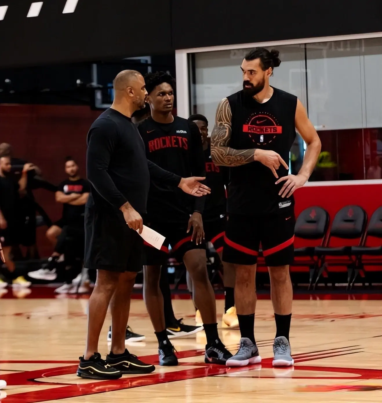 队对阵鹈鹕 队对阵鹈鹕