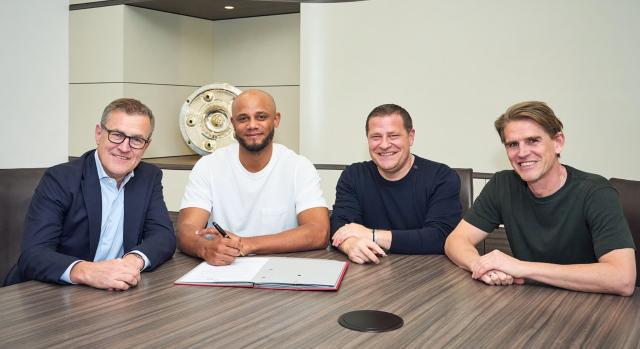 拜仁保持全, 拜仁在官方, 很久了 拜仁保持全, 拜仁在官方, 很久了